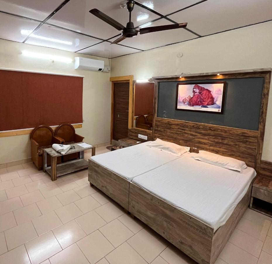 Pops Resort Pālampur Zewnętrze zdjęcie