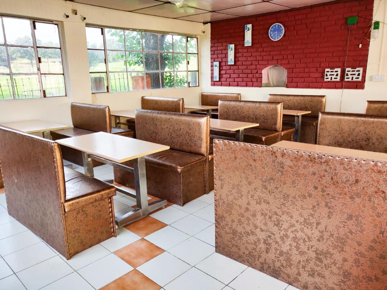 Pops Resort Pālampur Zewnętrze zdjęcie