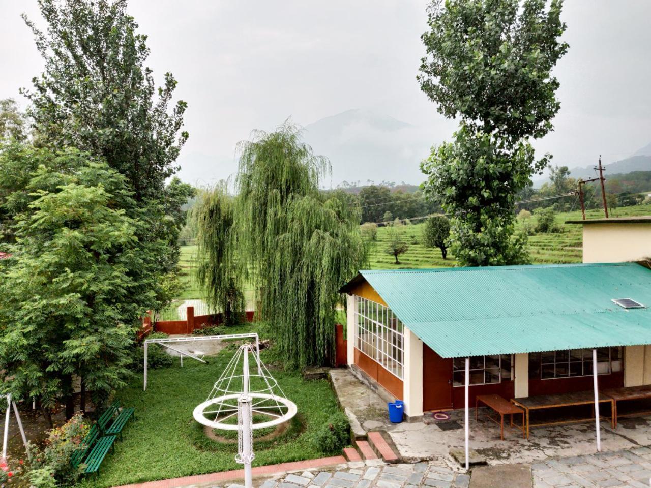 Pops Resort Pālampur Zewnętrze zdjęcie