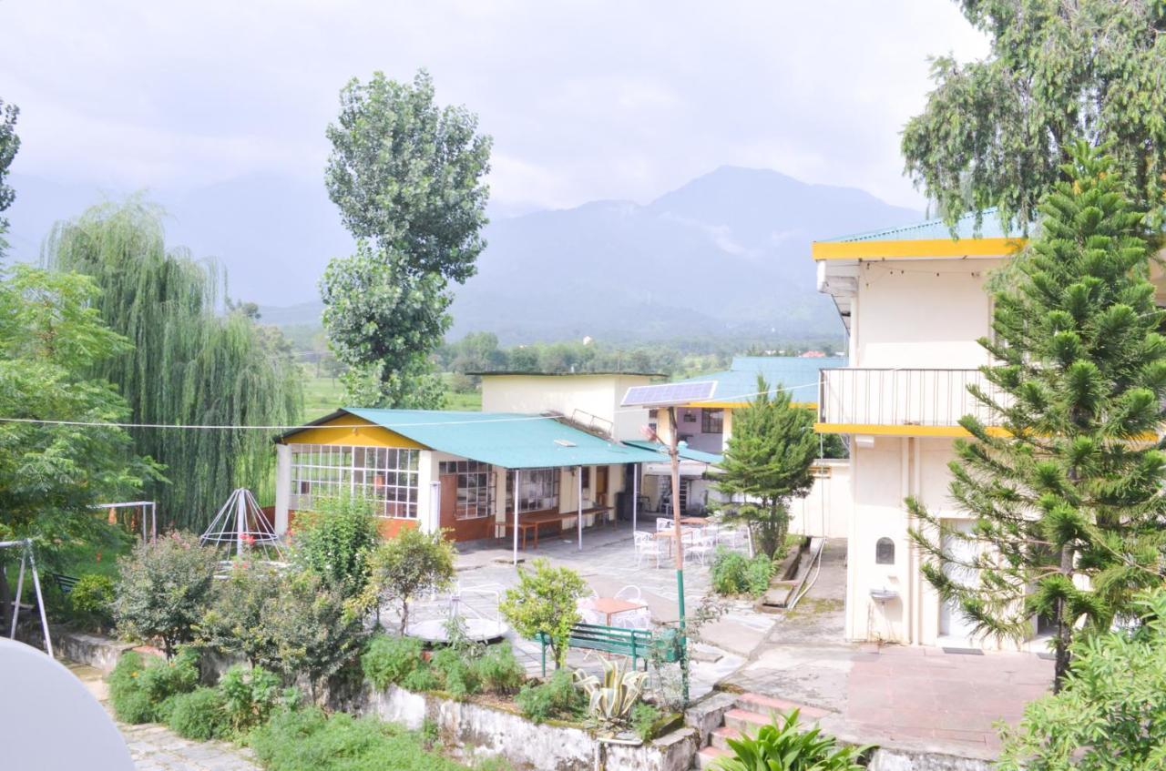 Pops Resort Pālampur Zewnętrze zdjęcie